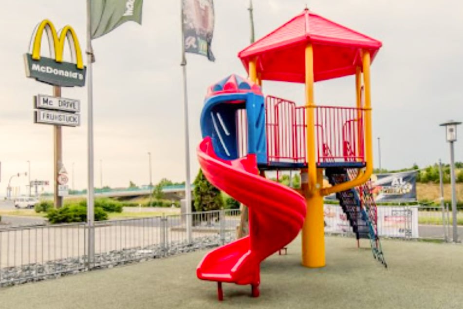 Das in die Jahre gekommene Playland wird durch ein komplett neues, vollständig nachhaltiges ersetzt, das die jungen Besucher zum Toben und Spielen einlädt.