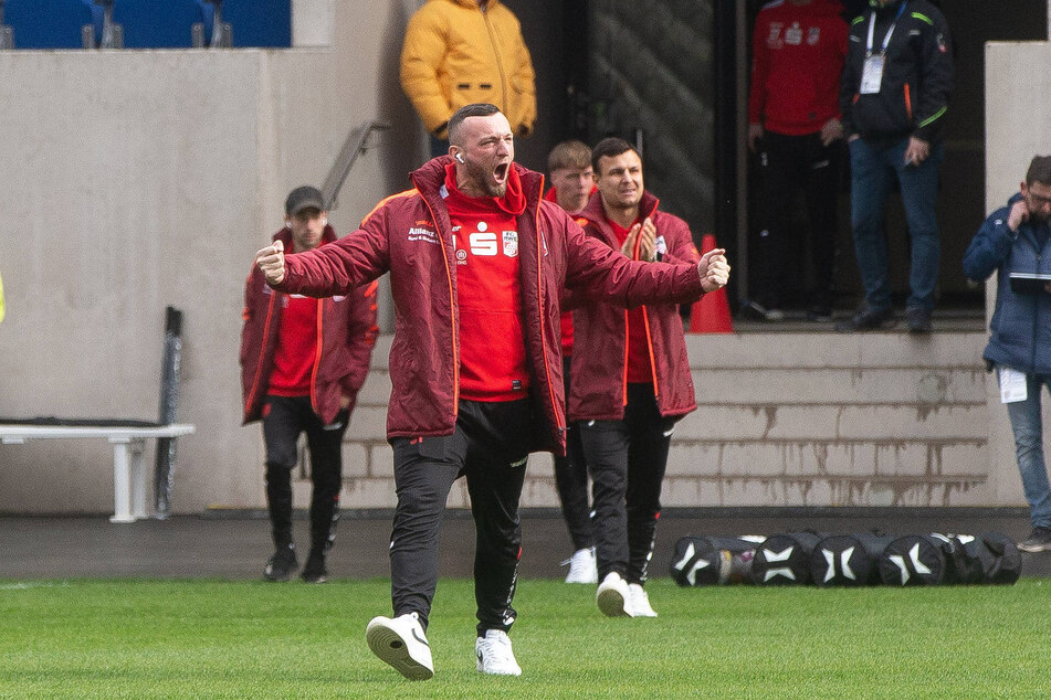 Die Nachricht sorgte bestimmt für große Freude beim FC Rot-Weiß Erfurt. Vor Saisonstart steht für RWE ein Testspiel im Ausland.