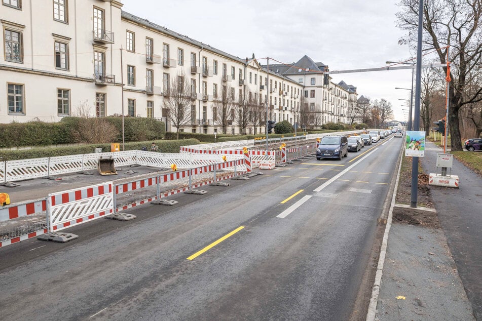 Ein paar Monate lang müssen sich Autofahrer noch mit der Baustelle arrangieren.