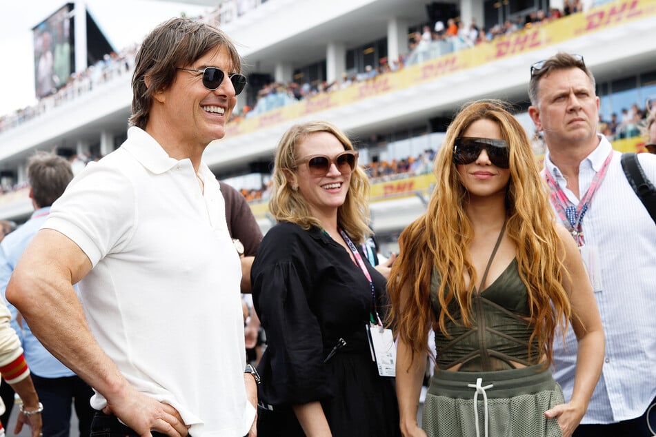 Tom Cruise (60, l.) und Shakira (46, 2.v.r.) gehörten zu den prominenten Gästen beim Großen Preis von Miami.