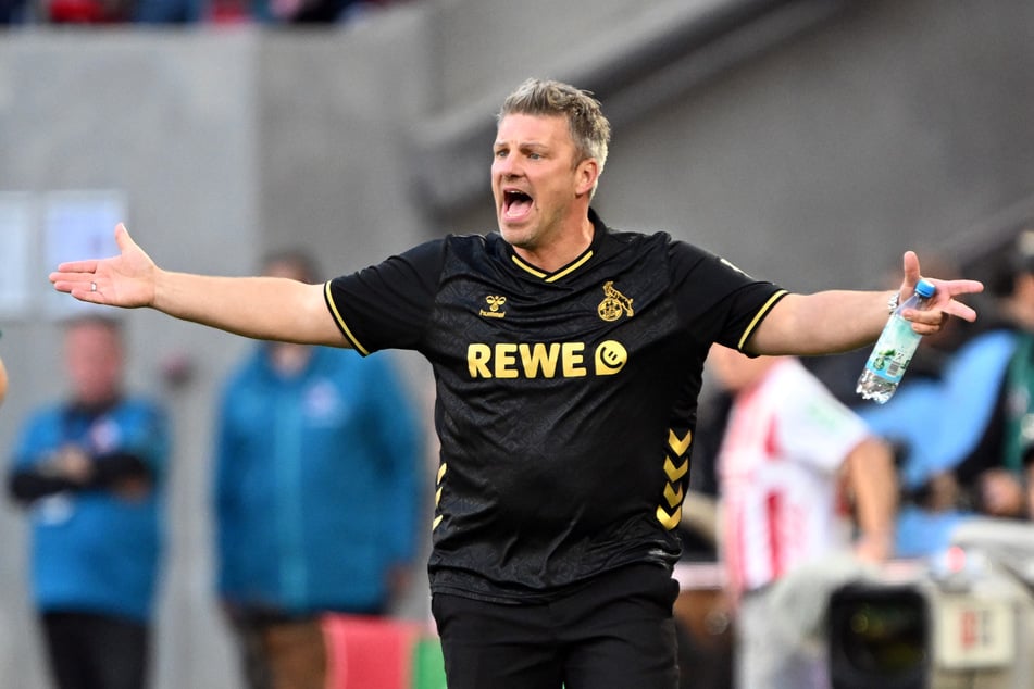 Trainer Lukas Kwasniok (44) möchte von einer Berufung des 19-Jährigen in die deutsche Nationalmannschaft nichts wissen.
