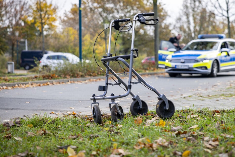 Senior (84) von Räubern mit Messer niedergestochen: Polizei sucht Zeugen