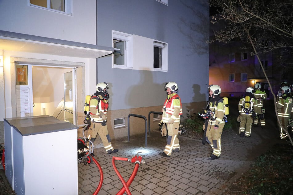 Kurz nach 2 Uhr morgens konnte der Brand gelöscht werden.