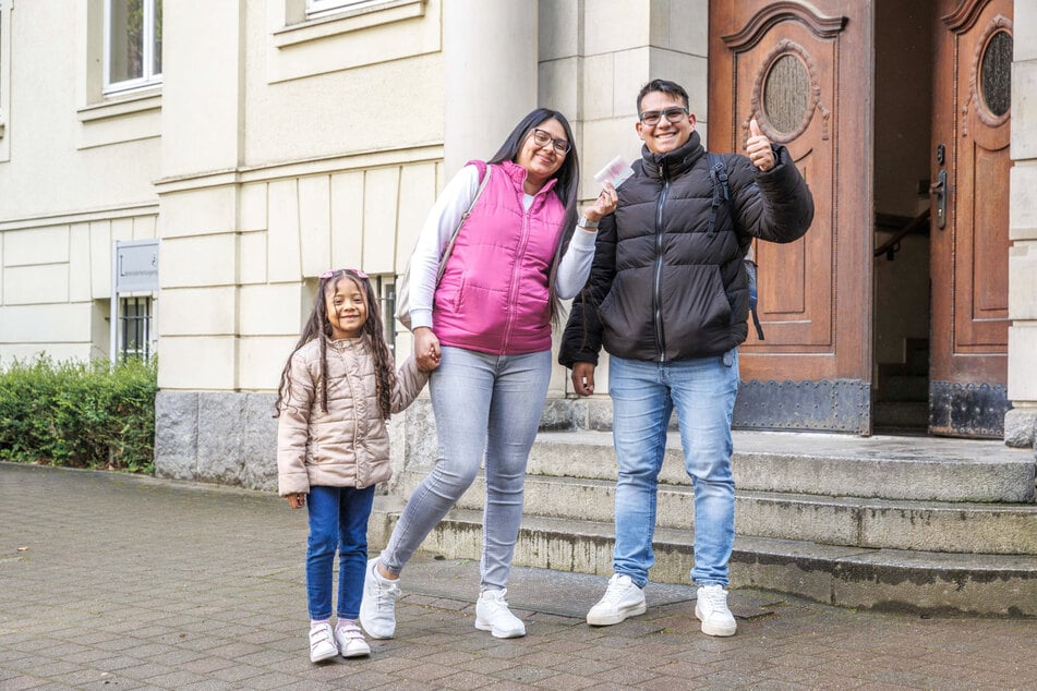 Dürfen vorerst bleiben: Heberth Alvarado Asuaje (30) mit seiner Frau Roselvy (31) und Tochter Megan (5).