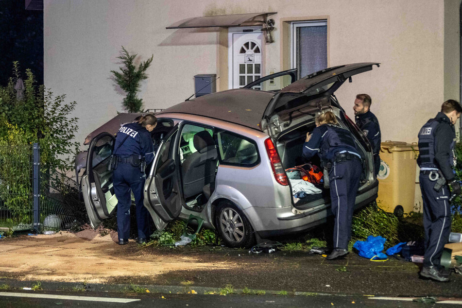 Bei einem Unfall in Bonn-Tannenbusch wurde eine Mann (54) schwer verletzt.
