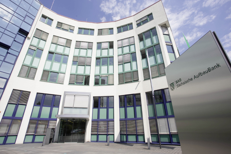 Zuständig für das Hilfsprogramm des Freistaates ist die Sächsische Aufbaubank.