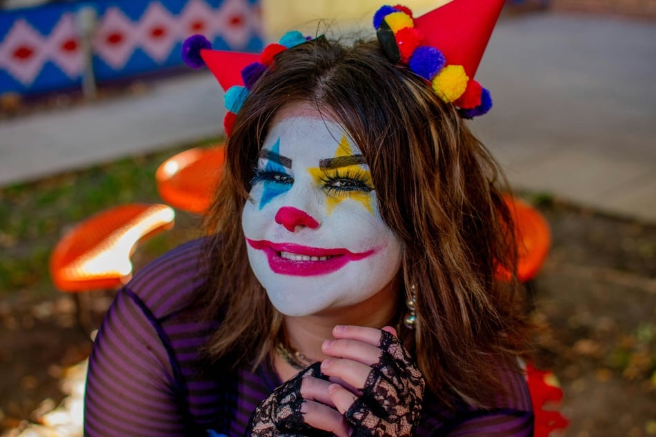 Lustige Sprüche und Witze über Clowns sind der Hit auf jeder Party.