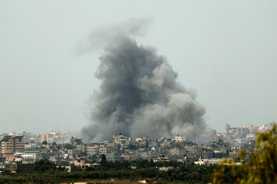 Israel bombardiert weiter Ziele im Gaza-Streifen, wo die radikalislamische Hamas seit 2007 herrscht.