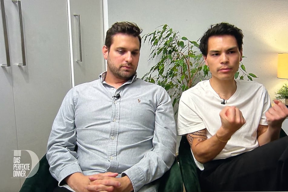 Marco (38, l.) und Lars (32) hat vor allem der Hauptgang geschmeckt.