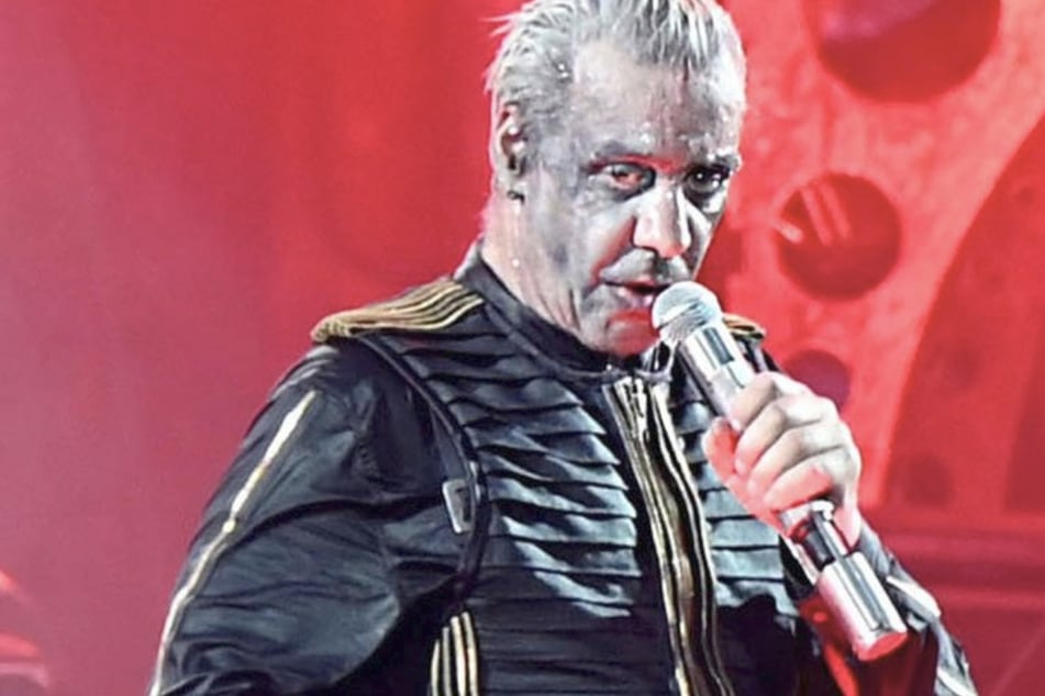 Till Lindemann (60) sieht sich mit schweren Vorwürfen konfrontiert.
