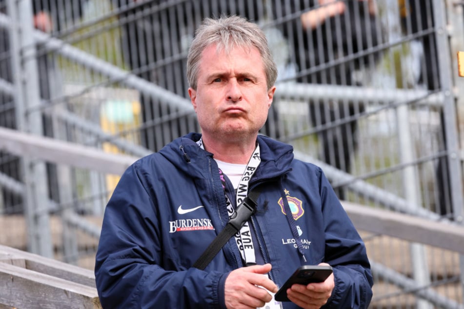 Aues Fan-Beauftragter Heiko Hambeck staunt: Mit über 1000 Fans reist der FCE nach Nordirland.