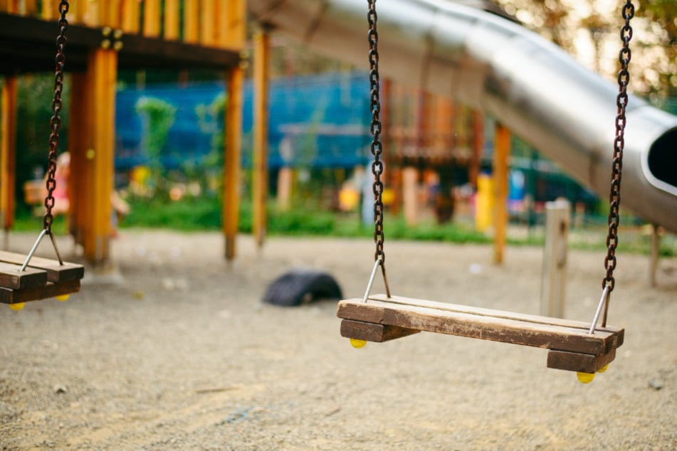 Das Alkohol- und Rauchverbot gilt auch auf Spiel- und Sportaußenanlagen in Chemnitz. (Symbolbild)