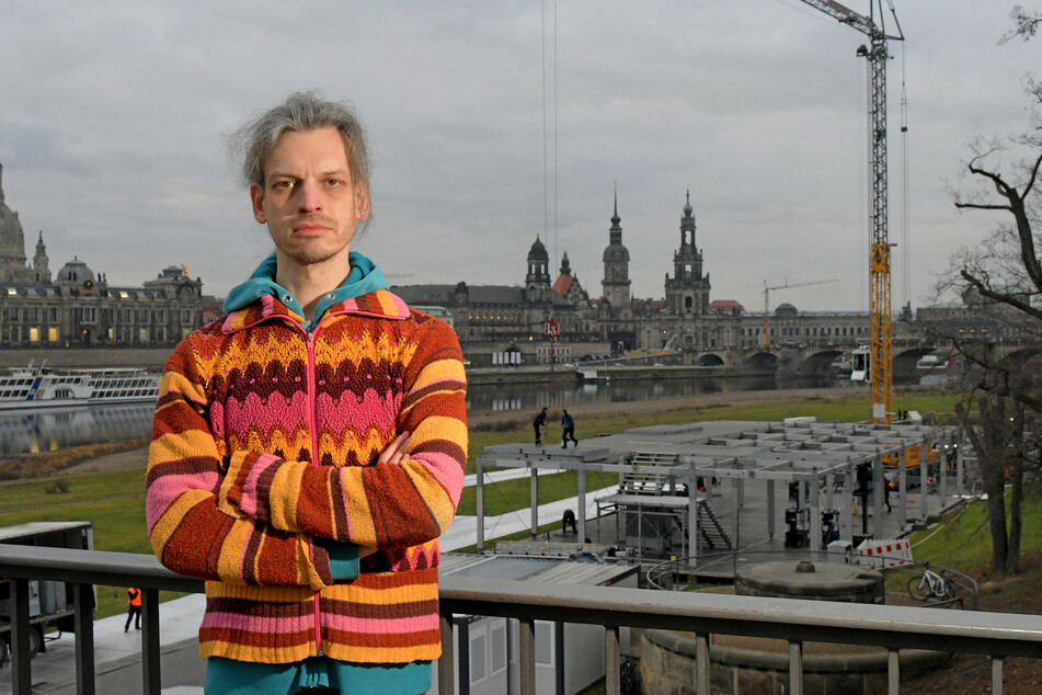 2020 kritisierte der Umweltschützer Christian Bläul (40) die Austragung des Ski-Weltcups in Dresden. Dazu werden jedes Jahr Unmengen an Kunstschnee aufgefahren. (Archivbild)