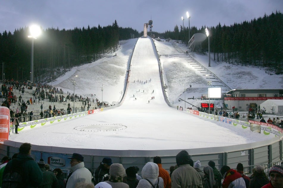 2007 feierte die Großschanze in der Vogtland Arena Klingenthal sein Weltcup-Debüt - damals als Ersatz für Harrachov (Tschechien).