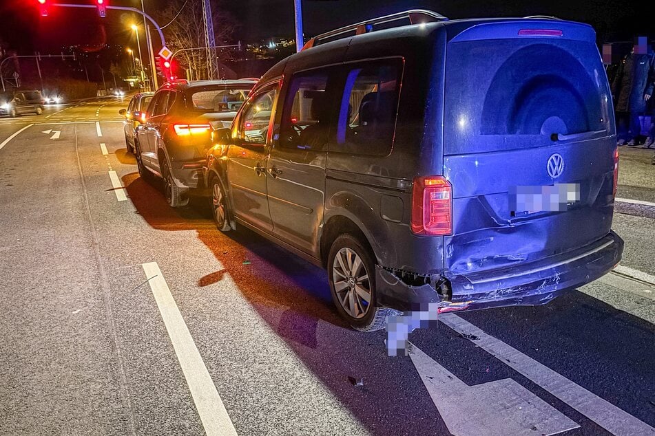 Auf der B169 in Aue gab es am Samstagabend einen Auffahrunfall.