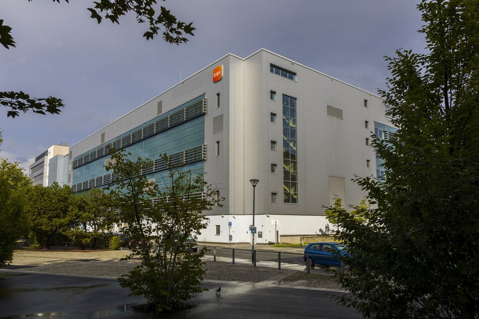 Noch vor 20 Jahren investierte GSK Millionen in das "Serumwerk Dresden". Nun soll der Produktionsstandort 2027 geschlossen werden.