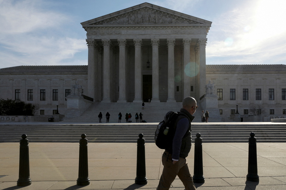 The Supreme Court ruled 8-1 that Puerto Ricans were not eligible to receive benefits extended through the Supplemental Security Income program.