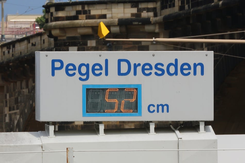 Der Pegelmesser am Theaterkahn zeigte 52 Zentimeter an.