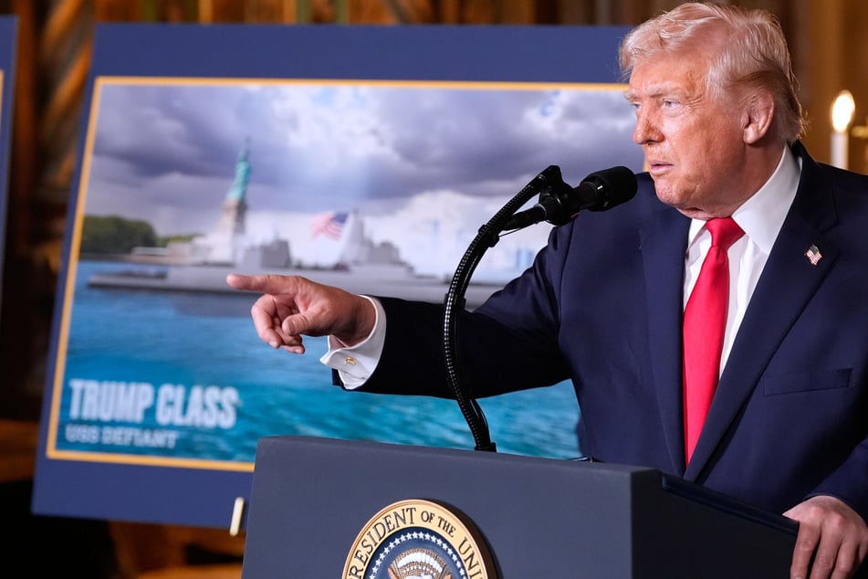Trump kündigt Bau neuer US-Schlachtschiffe an und benennt sie nach sich selbst