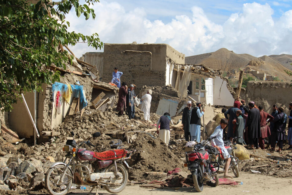 Schwere Überschwemmungen wie hier im Bezirk Khushi in der Provinz Lugar südlich von Kabul haben die Situation im Land zusätzlich verschärft.