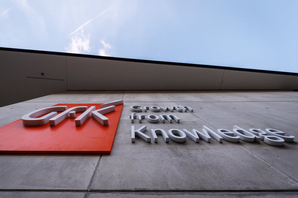 Laut Konsumforschungsunternehmens GfK halten die Deutschen ihr Geld zusammen. In diesen Zeiten gibt es ausreichend Gründe dafür.