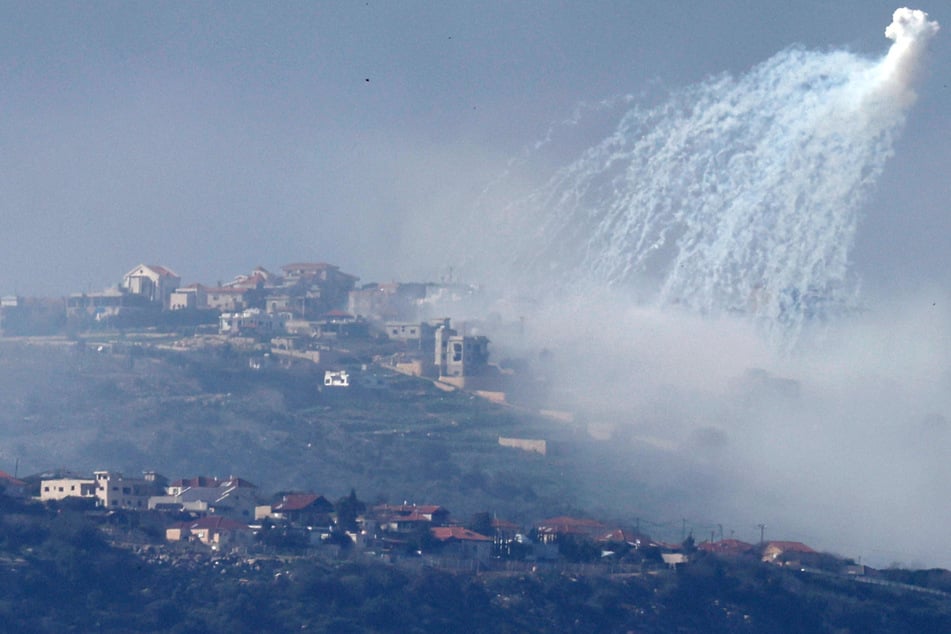 Israel accused of using dangerous white phosphorus on civilian areas in Lebanon