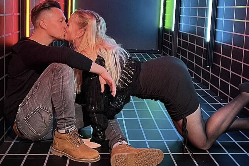 Anne ist seit August 2025 von Karim getrennt.