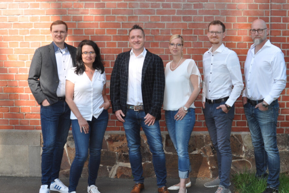 Geschäftsführer Lars Engelhardt (Dritter von links) und sein Team.