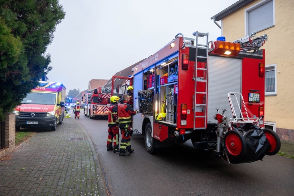 Die Feuerwehr war mit einem Großaufgebot an Kräften vor Ort.