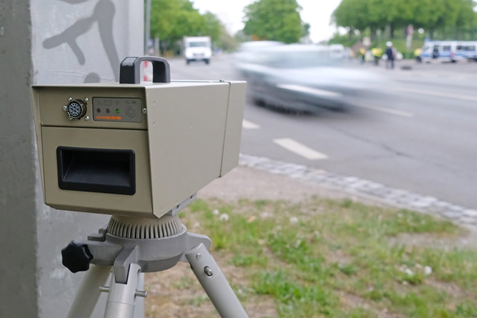 Seit der Verschärfung des Bußgeldkatalogs steigen die Einnahmen aus Verkehrsstrafen. Auch 2024 sorgten Raser und Rotlichtsünder für Rekordeinnahmen.