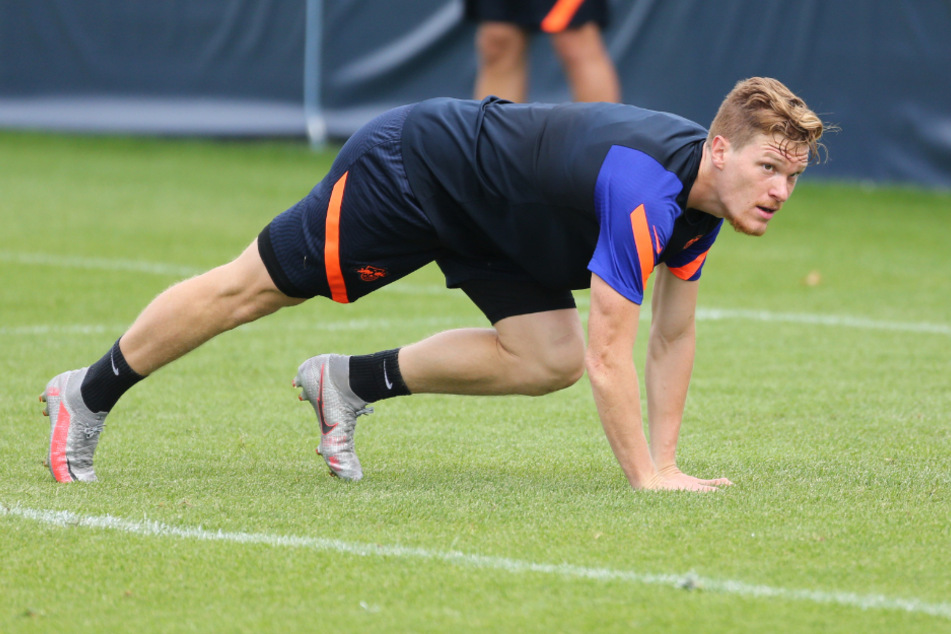 Marcel Halstenberg war ebenfalls beim ersten öffentlichen Training dabei.