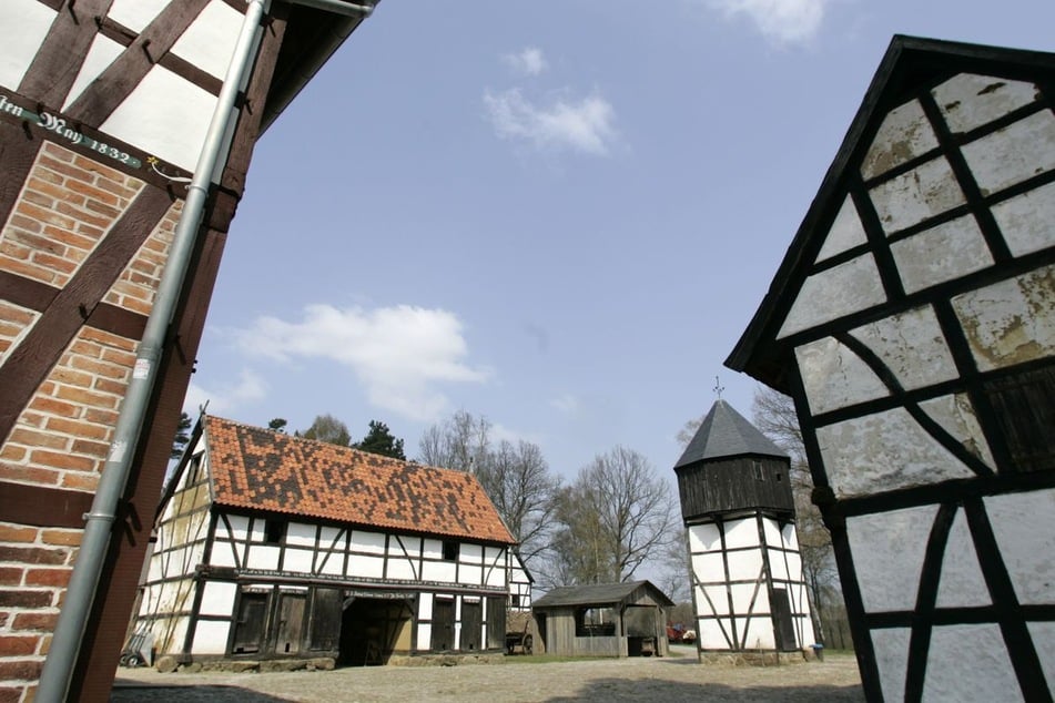 Einer der Fachwerk-Höfe der Altmark ist Schauplatz des Films.