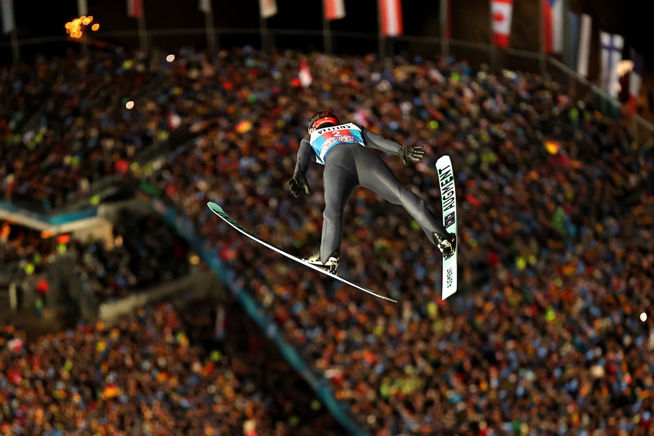 Philipp Raimund konnte beim Auftakt der Vierschanzentournee überzeugen.