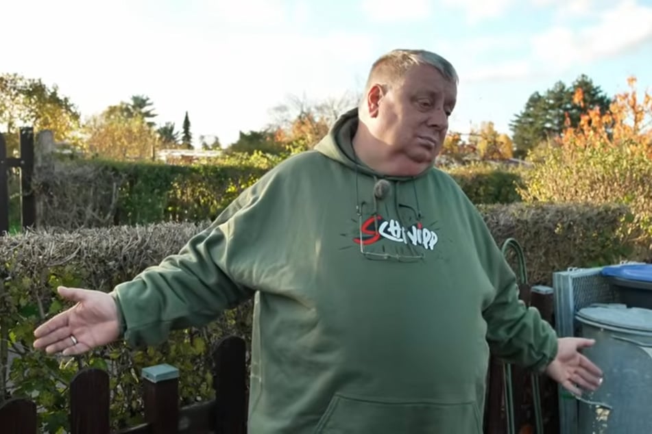 Wenn die Gartensaison wieder beginnt, ist der Kleingartensheriff natürlich wieder am Start, um die Umsetzung der teils peniblen Regeln zu kontrollieren.