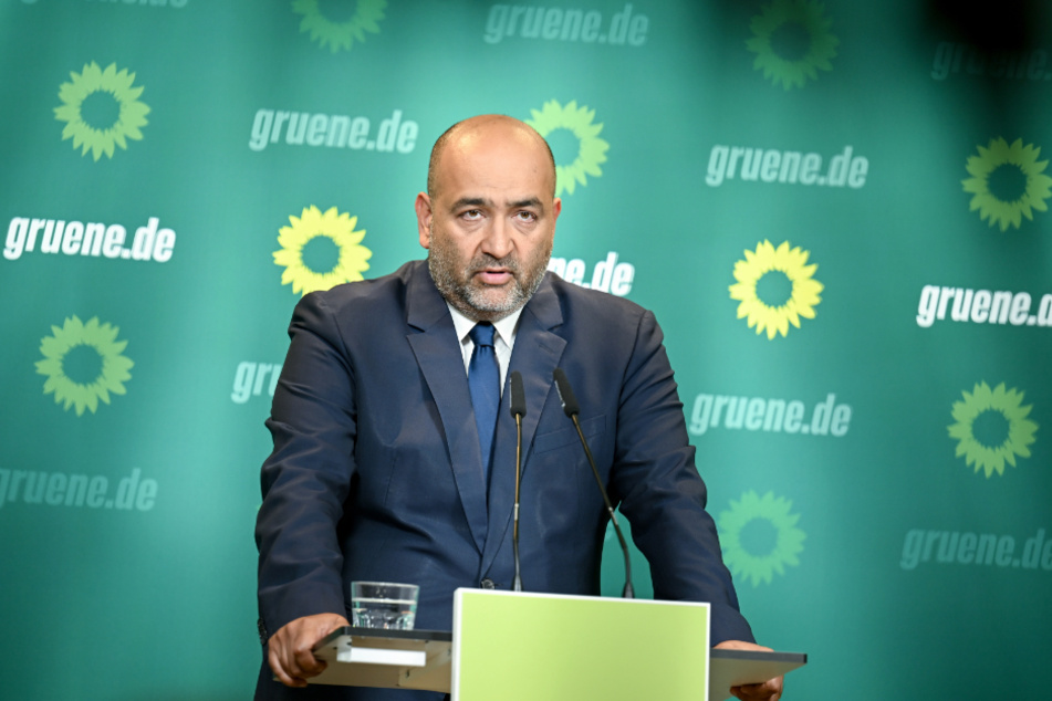 Grünen-Chef Omid Nouripour (47) hat sich am Mittwoch zum Ukraine-Krieg geäußert.
