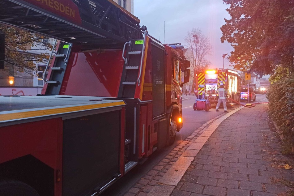 Die Feuerwehr rückte am Freitag in Löbtau an.