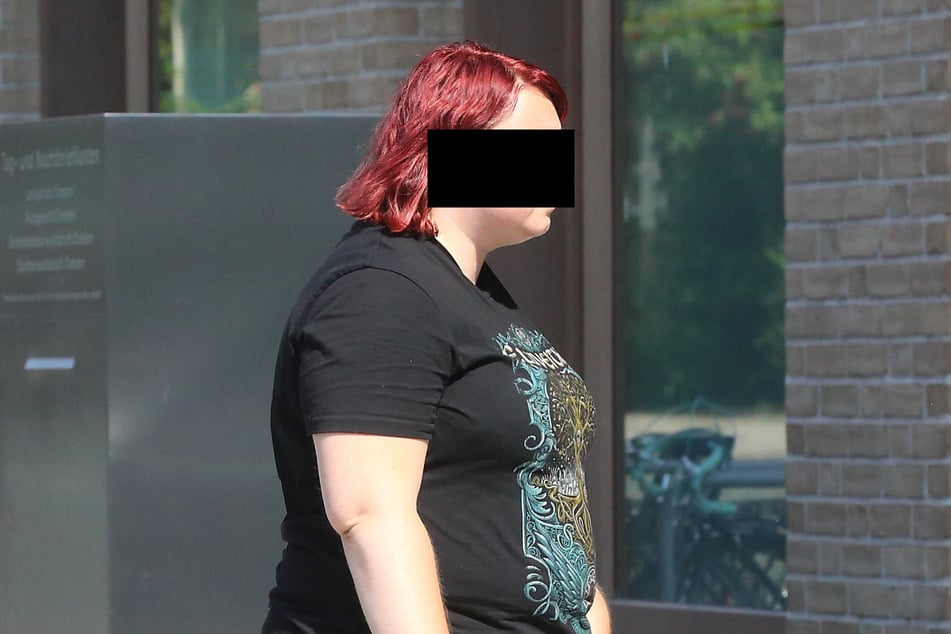 Die Zündlerin Sabine S. (32) kam am Donnerstag in Untersuchungshaft.
