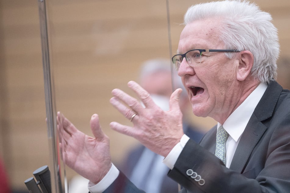 Keine Öffnung des Handels und der Gastronomie: Kretschmann in der Kritik