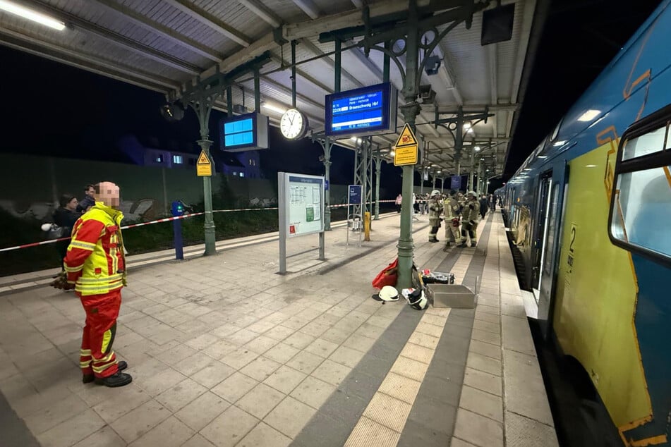 Der Bahnhof Lehrte musste an Gleis 2 abgesperrt werden.