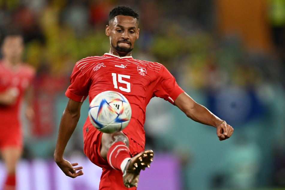 Djibril Sow (25) kämpft mit der Schweiz am Dienstag gegen Portugal um den Einzug ins WM-Viertelfinale. Bei der SGE steht er noch bis Juni 2024 unter Vertrag.