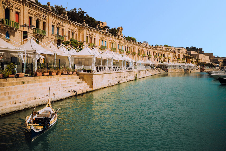 Die Sicht auf die Valletta Waterfront ist vom Wasser aus einfach traumhaft.