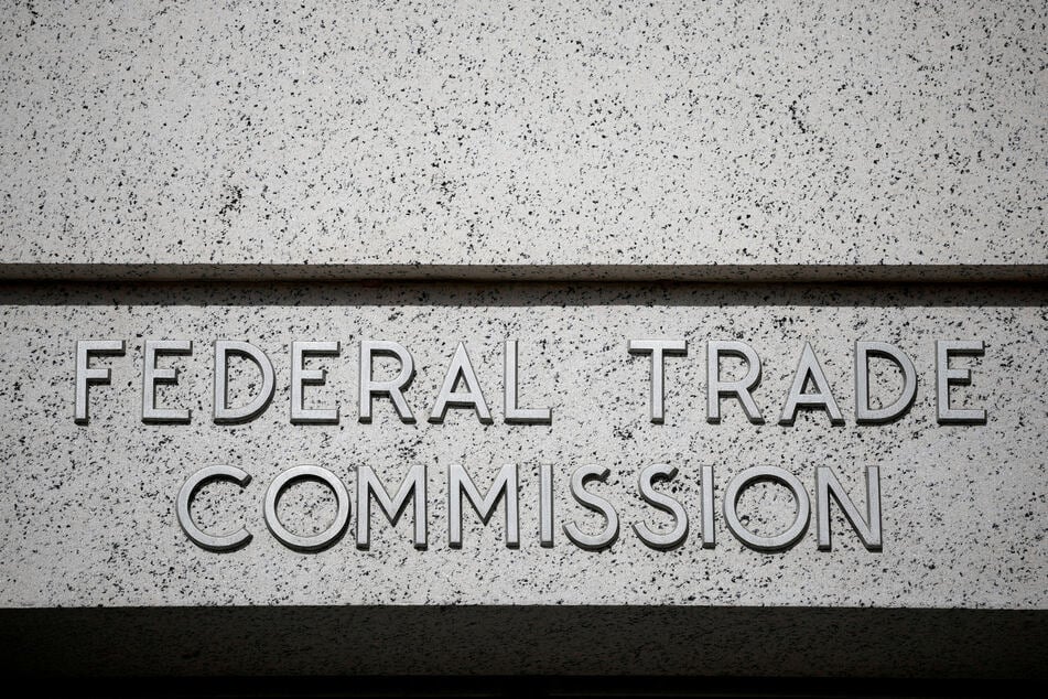 Republican President Donald Trump has fired the only two Democrats on the US Federal Trade Commission.