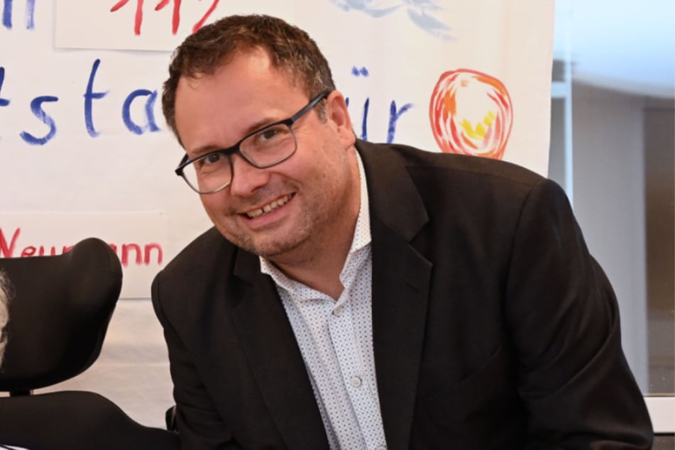 Im Zusammenhang mit dem Blitzer-Gate kündigte Tauchas Bürgermeister Tobias Meier (FDP) Veränderungen in der Stadtverwaltung an.