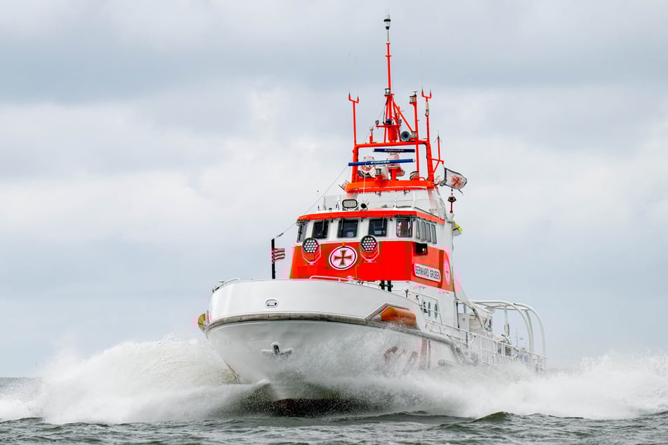 Die Seenotretter rückten am Dienstag zu einem Einsatz auf der Nordsee aus. (Symbolbild)