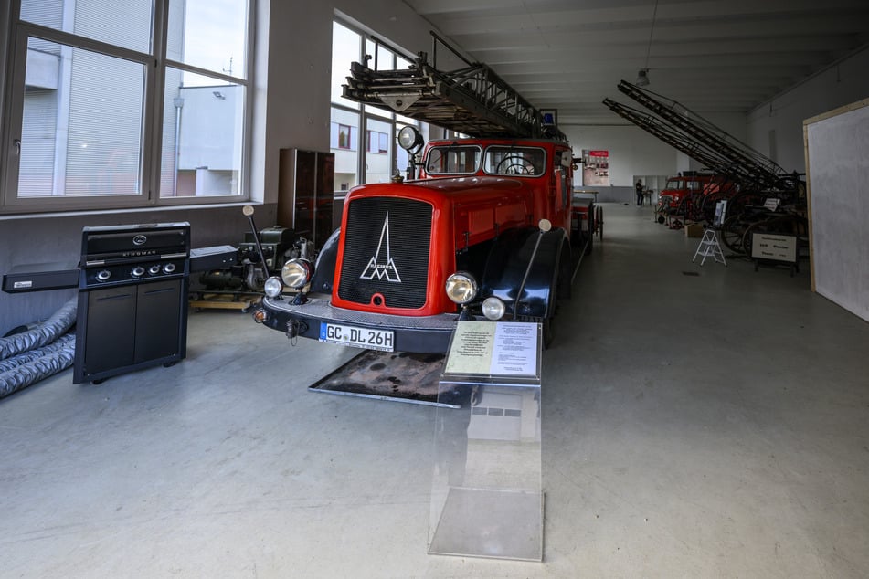 Ein Highlight der Sammlung ist die Drehleiter DL26 Magirus Deutz von 1938.