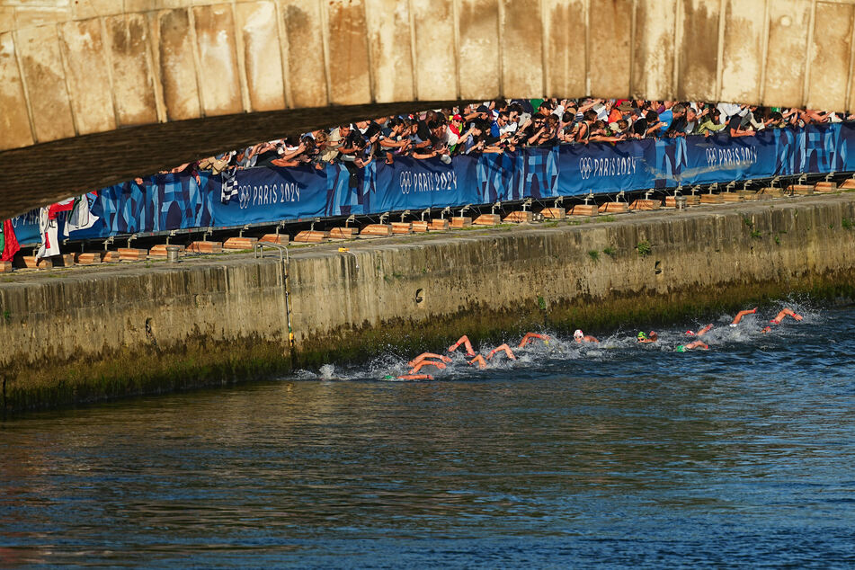 Daniel Wiffen nahm nach den Becken-Wettbewerben noch am Freiwasser-Schwimmen in der Seine teil - doch zu welchem Preis?