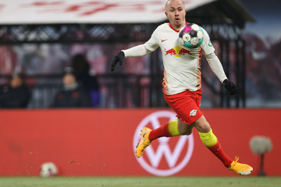 Angelino (24) wäre am Samstag beim Spiel von RB Leipzig bei Werder Bremen gern mit auf dem Platz. Immerhin steht der Spanier aber zumindest im Kader.