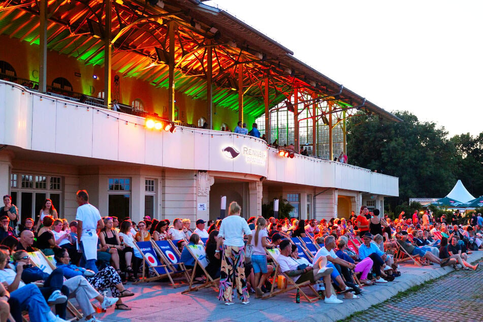 Tolle Blockbuster und exklusive Previews gibt's bei den Filmnächten Leipzig auf der Galopprennbahn Scheibenholz.