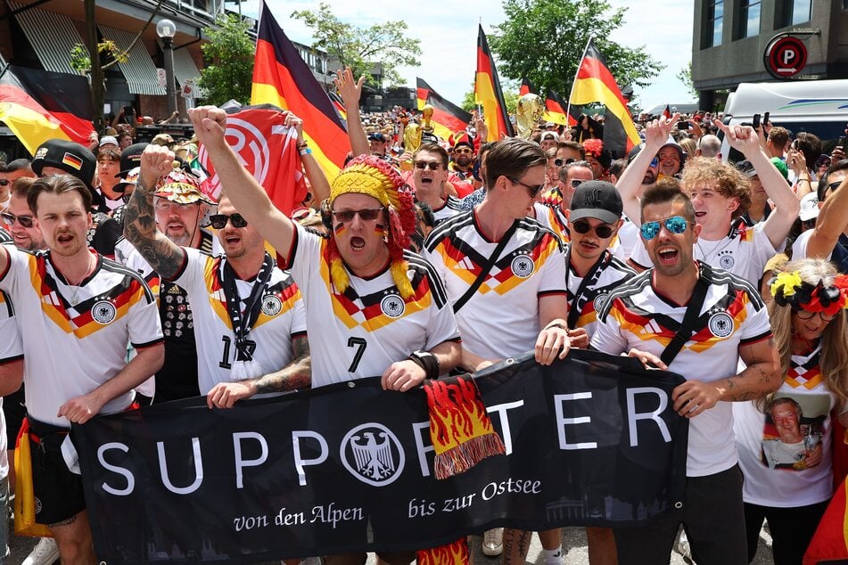 Viele deutsche Fans sind bereits im Klopp-Fieber.