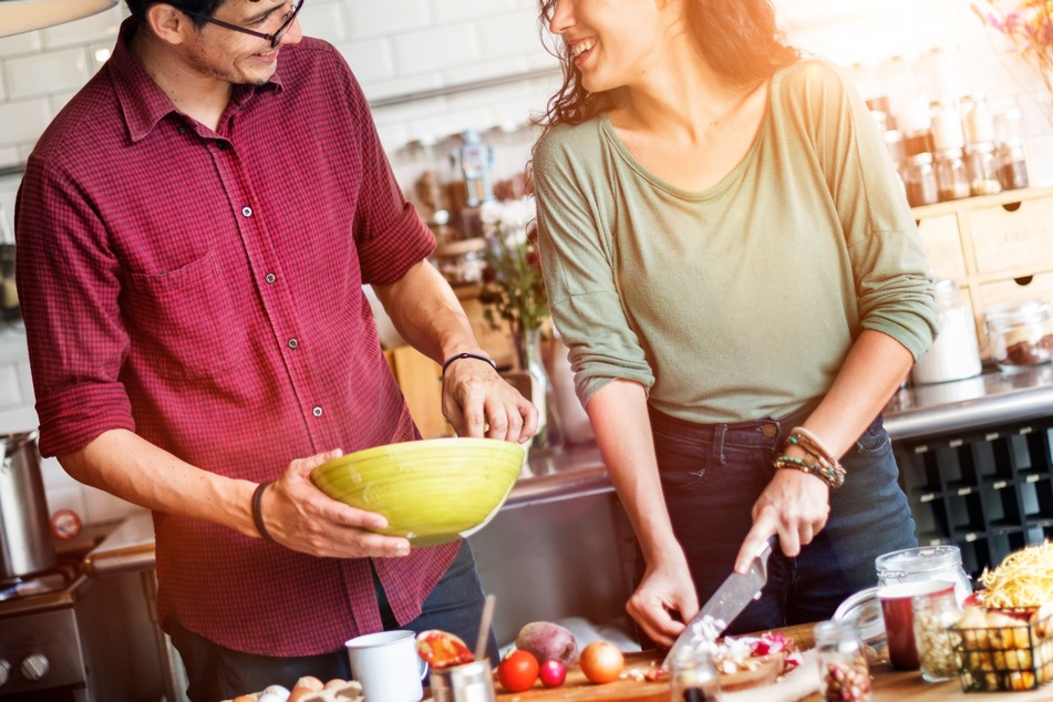 Kochen wie ein Profi - zahlreiche Kochkurse werden angeboten. Ein originelles wie schönes Hochzeitsgeschenk für das Brautpaar.